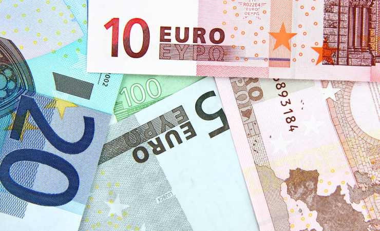 Pensione minima da 735 euro al mese: le maggiorazioni