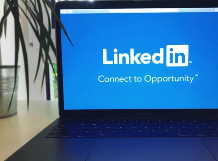 Linkedin su schermo pc