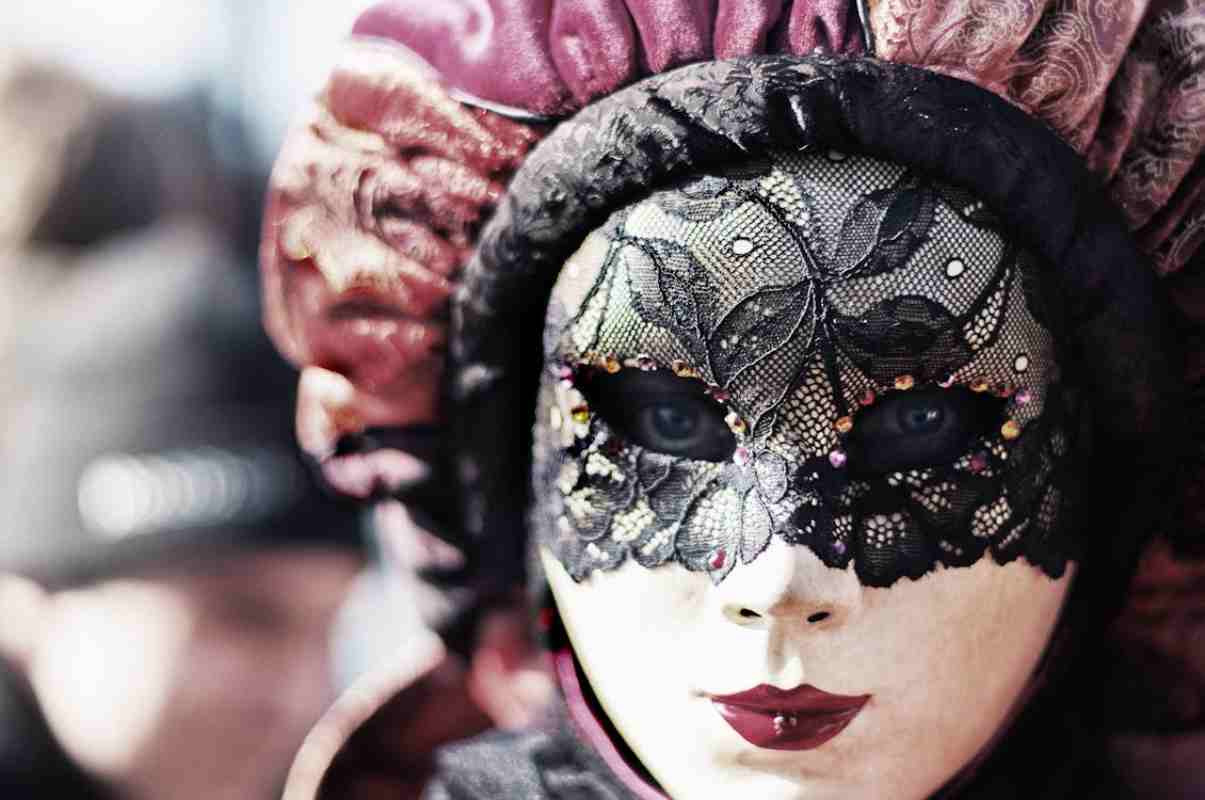 Carnevale di venezia con maschera