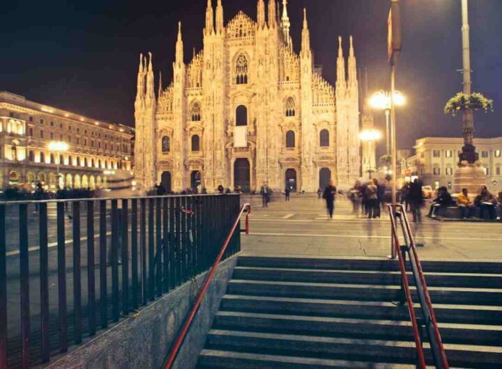 duomo di milano visto da un'angolazione