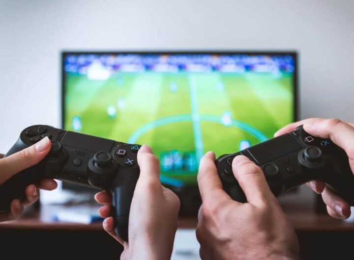 persone che giocano ai videogiochi