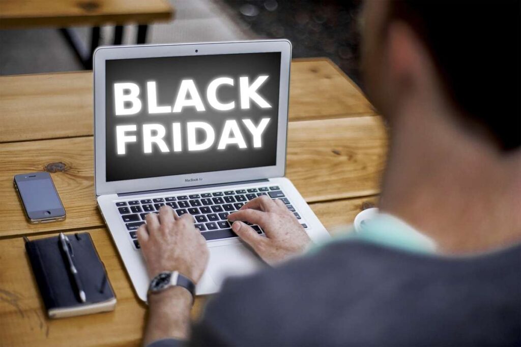 black friday su schermo computer