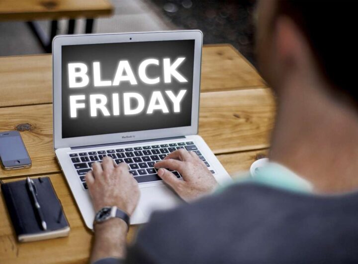 black friday su schermo computer